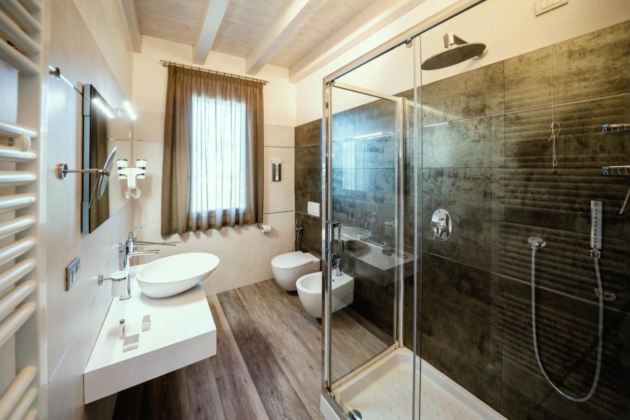La Giolosa Gardapartments Moniga del Garda Exteriör bild